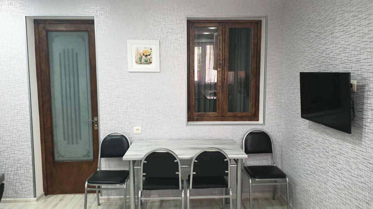 Comfort Tbilisi Luaran gambar