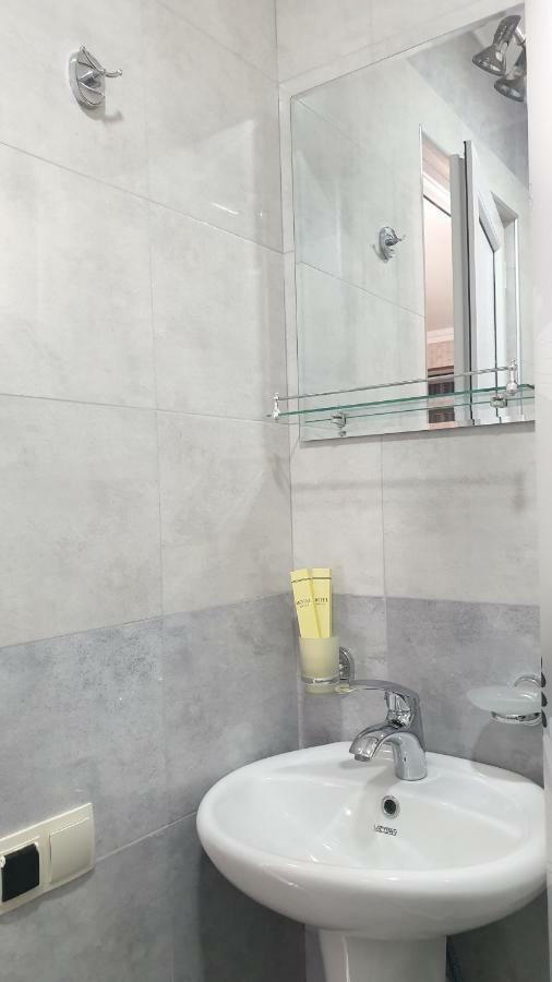 Comfort Tbilisi Luaran gambar