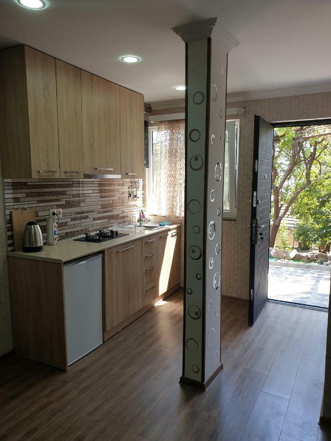 Comfort Tbilisi Luaran gambar